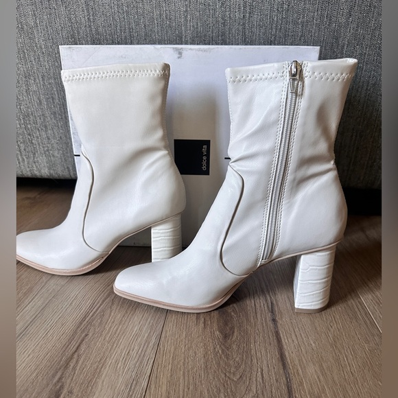 Dolce Vita Petya Ivory Stella Leather Ankle Boots - Picture 3 of 12